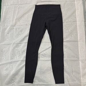 Rare Hawaii Islands Print Lululemon  Black Leggings